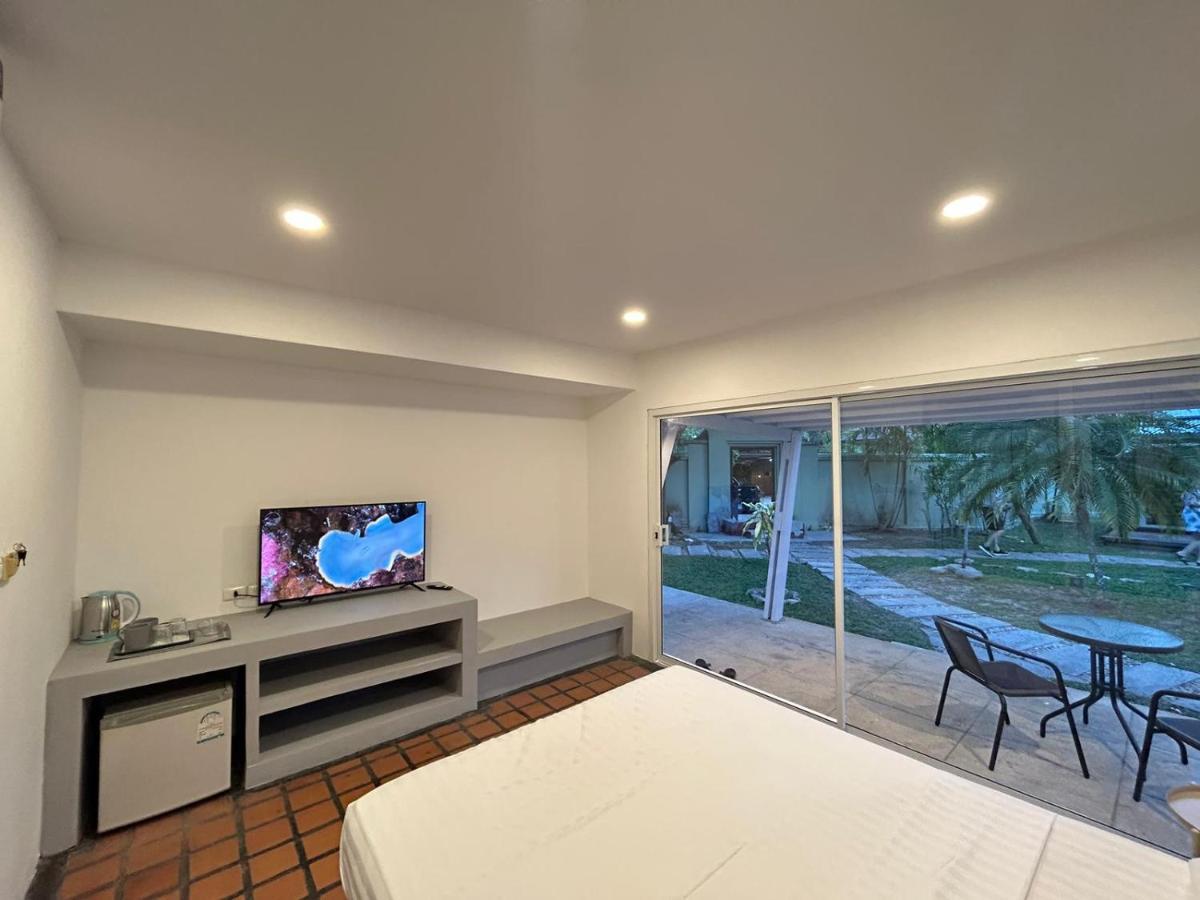 Thiptara Resort - Adults Only Praia de Mae Nam Exterior foto