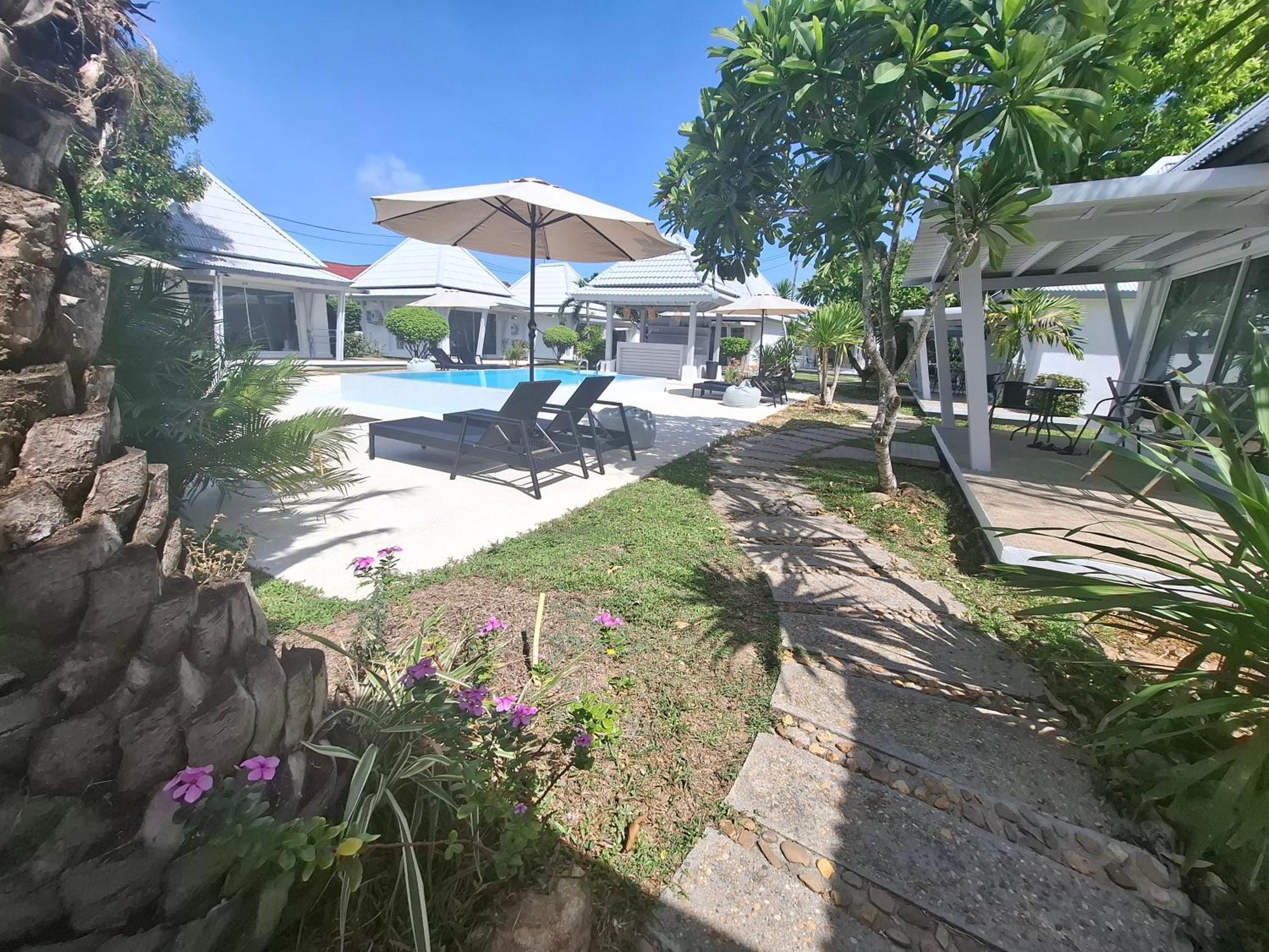 Thiptara Resort - Adults Only Praia de Mae Nam Exterior foto